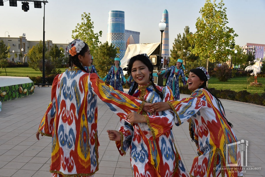 Погода шахрисабз на 10 дней точный. Шахрисабз янгиликлари. Девушки в Шахрисабз. Маком фестивали Шахрисабз. Шахрисабз Узбекистан.